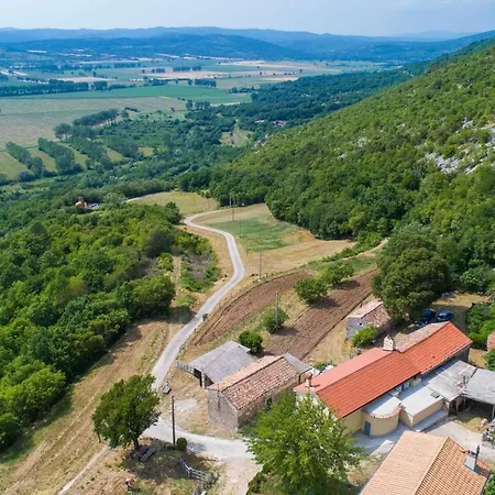 Zvanya